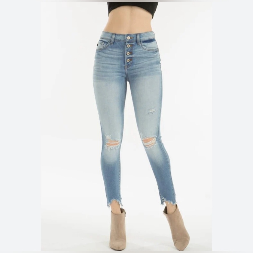 Stylish Blue High-Waisted Distressed Jeans.NWOT